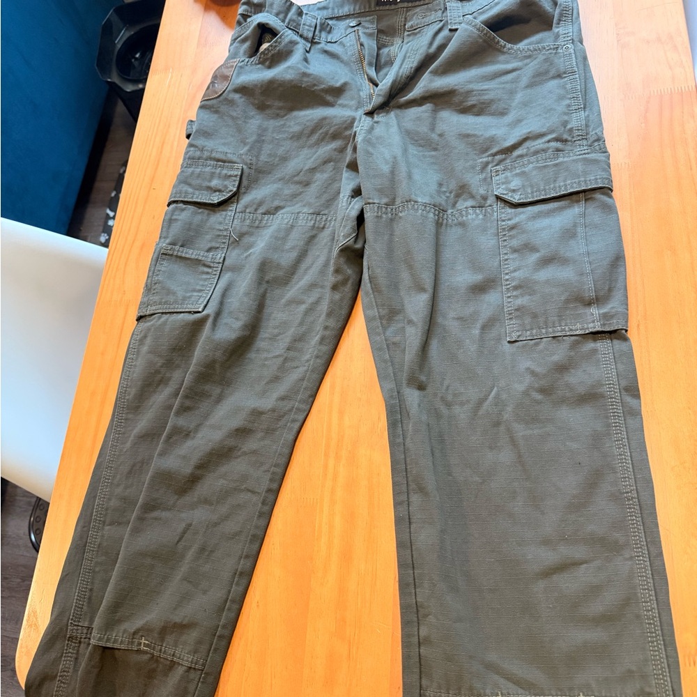 Wrangler Men's Dark Green Cargo Pants